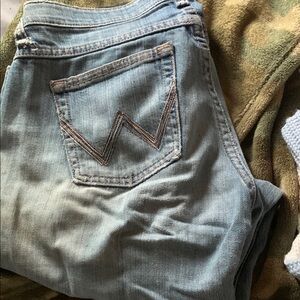 Wrangler Blue Jeans with Vintage Distressed Look